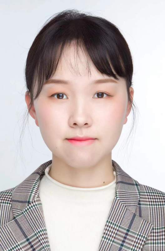 李艳.jpg
